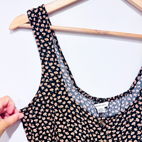 AMERICAN EAGLE Black floral romper - Picture 3 of 6